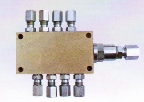 SLQ型雙筒網(wǎng)式過濾器(0.6MPa)JB2302-78